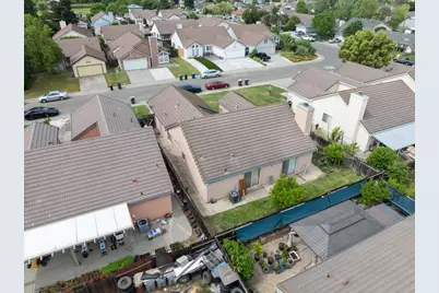 8009 Parkgate Way, Sacramento, CA 95828 - Photo 32