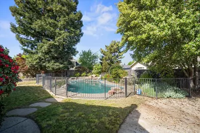 10 Capay Court, Sacramento, CA 95831 - Photo 4