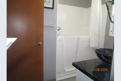 135 S Fairmont Avenue, Lodi, CA 95240 - Photo 16