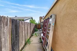 2612 Stonehaven Dr, Sacramento, CA 95827 - Photo 44