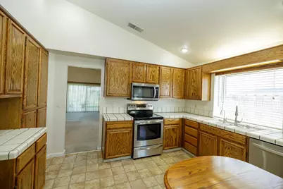 424 Codington Way, Modesto, CA 95357 - Photo 18