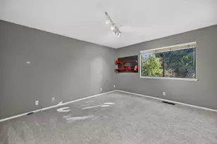 1729 Edgebrook Dr, Modesto, CA 95354 - Photo 22