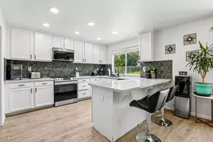 2258 Oregon Way, Yuba City, CA 95991 - Photo 8