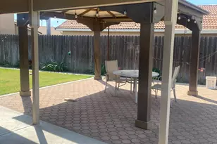 1095 Skyway Ct, Turlock, CA 95380 - Photo 12