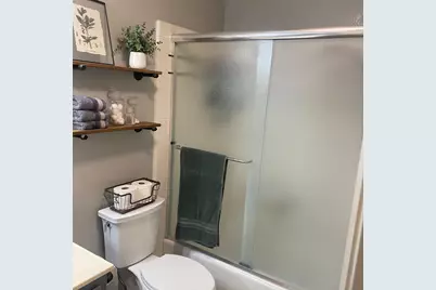 1095 Skyway Court, Turlock, CA 95380 - Photo 38