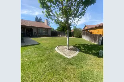 1095 Skyway Court, Turlock, CA 95380 - Photo 4