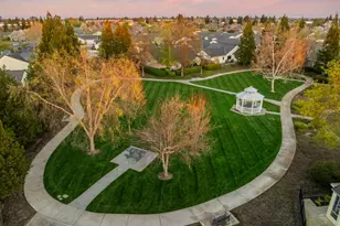 682 Village Dr, Galt, CA 95632 - Photo 40