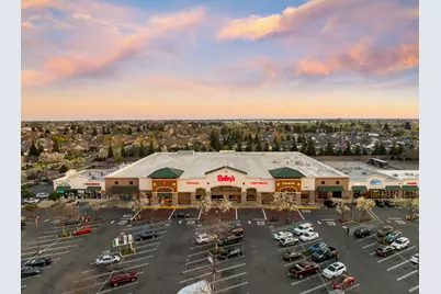 682 Village Drive, Galt, CA 95632 - Photo 44