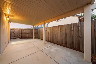 682 Village Drive, Galt, CA 95632 - Photo 34