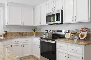 1715 Rocky Bend Dr, Sacramento, CA 95833 - Photo 8