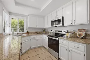 1715 Rocky Bend Dr, Sacramento, CA 95833 - Photo 10