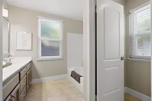 1715 Rocky Bend Dr, Sacramento, CA 95833 - Photo 32