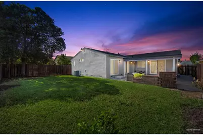 4574 Beechnut Way, Sacramento, CA 95823 - Photo 42