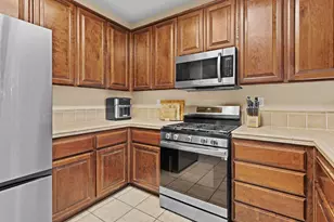 320 Arnold Gamble Cir, Sacramento, CA 95835 - Photo 18