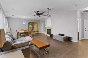 320 Arnold Gamble Cir, Sacramento, CA 95835 - Photo 10