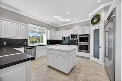 7672 Marina Cove Drive, Sacramento, CA 95831 - Photo 30