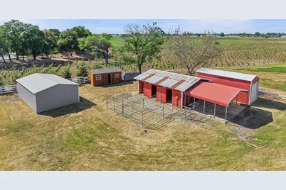 18211 E Jahant Road, Acampo, CA 95220 - Photo 6