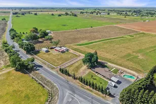 18211 E Jahant Rd, Acampo, CA 95220 - Photo 36