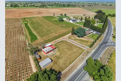 18211 E Jahant Road, Acampo, CA 95220 - Photo 34