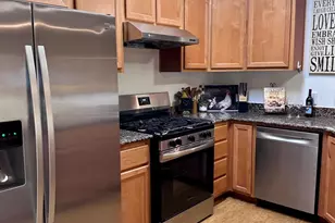 600 Moon Cir, Folsom, CA 95630 - Photo 6