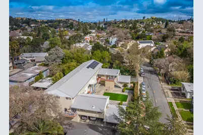 811 Brown St, Martinez, CA 94553 - Photo 4