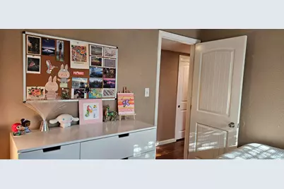 6955 S Land Park Drive, Sacramento, CA 95831 - Photo 32