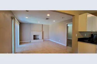 6955 S Land Park Drive, Sacramento, CA 95831 - Photo 4