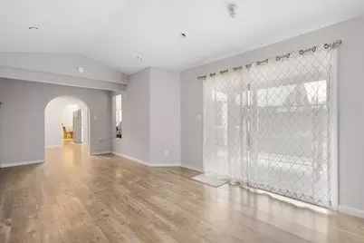 7729 Gyan Way, Sacramento, CA 95828 - Photo 14