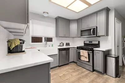 7729 Gyan Way, Sacramento, CA 95828 - Photo 8