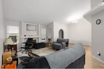 7729 Gyan Way, Sacramento, CA 95828 - Photo 6