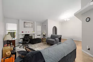 7729 Gyan Way, Sacramento, CA 95828 - Photo 6