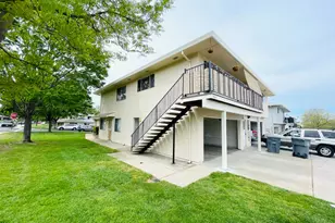 3614 Sapphire Dr, Auburn, CA 95602 - Photo 2