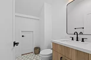 2817 Democracy Alley, Sacramento, CA 95816 - Photo 8