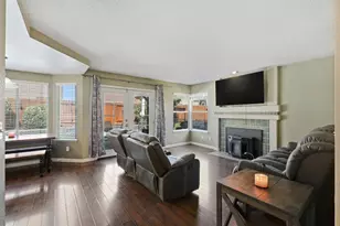 2217 Americana Dr, Roseville, CA 95747 - Photo 14