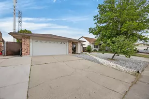 6975 Casa Del Este Way, Sacramento, CA 95828 - Photo 2