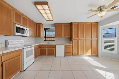 7713 McConnel, Citrus Heights, CA 95610 - Photo 6