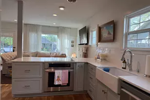 425 41st St, Sacramento, CA 95819 - Photo 4