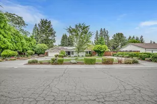 455 Loma Verde Dr, Tracy, CA 95376 - Photo 2