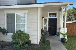 162 Ravenwood, Lathrop, CA 95330 - Photo 2