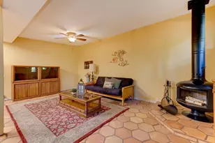 8745 Ski Ct, Elk Grove, CA 95624 - Photo 6