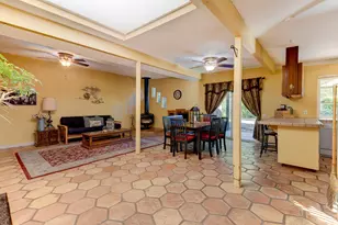 8745 Ski Ct, Elk Grove, CA 95624 - Photo 10