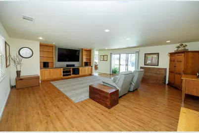 7167 Eleanor Road, Oakdale, CA 95361 - Photo 10