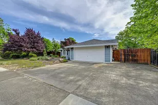 430 Flower Dr, Folsom, CA 95630 - Photo 4