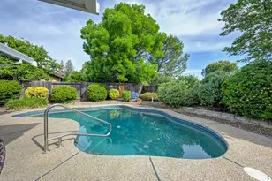 430 Flower Dr, Folsom, CA 95630 - Photo 44