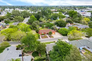 2740 Park Hills Dr, Sacramento, CA 95821 - Photo 34