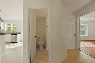 1212 McKnight Ct, Modesto, CA 95351 - Photo 12