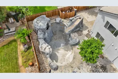 1212 McKnight Court, Modesto, CA 95351 - Photo 34