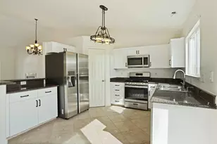 1212 McKnight Ct, Modesto, CA 95351 - Photo 8