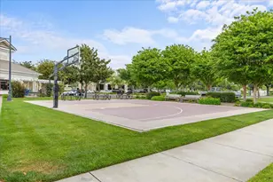 2053 Shady Oak St, Manteca, CA 95336 - Photo 28