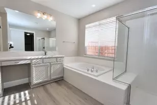 451 Hawkcrest Cir, Sacramento, CA 95835 - Photo 26